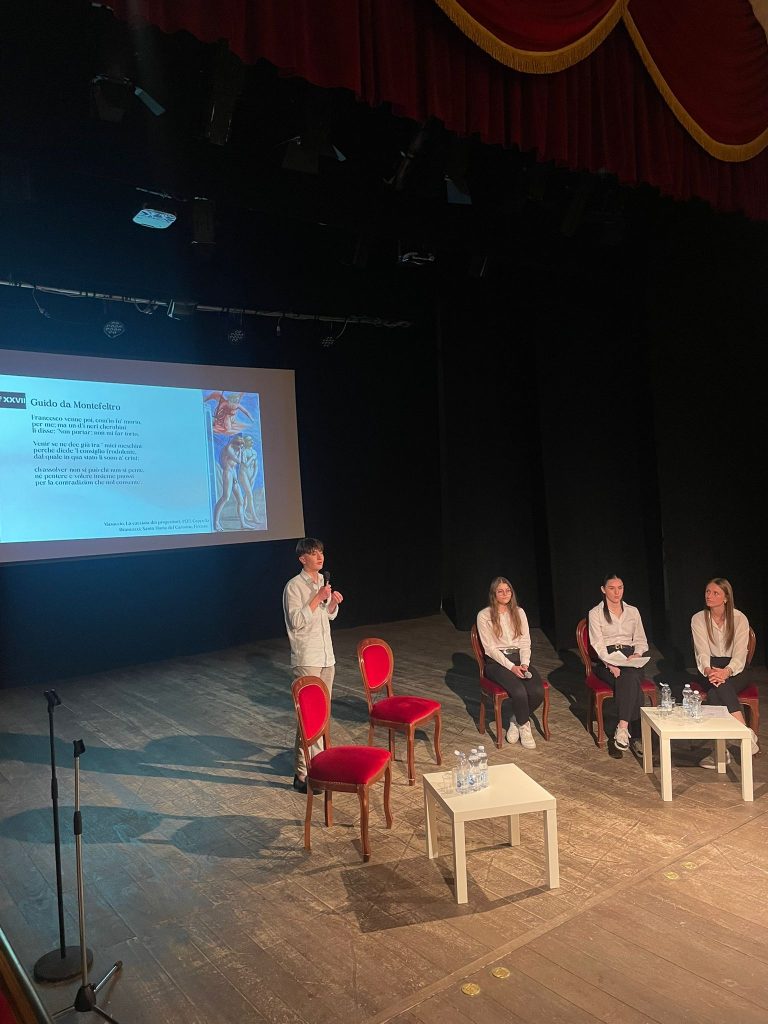 Gli alunni del Liceo Classico Vescovile